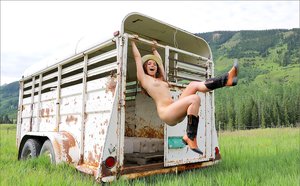 MPL Studios pics collection featuring Elena Generi showing amazing form