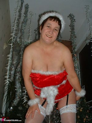 TAC Amateurs are pleased to offer you xxx photos featuring Kinky Carol xxx gallery 274658